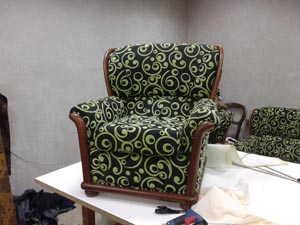 zelena fotelja